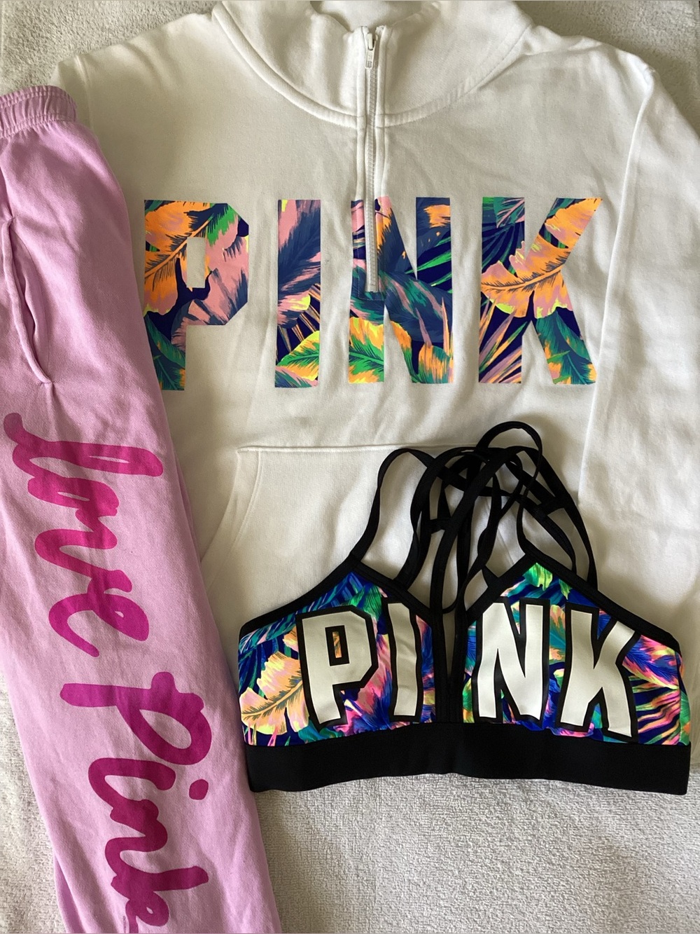 Victoria’s Secret LOVE PINK Tropical Palm Zip Up Sports Bra Joggers L